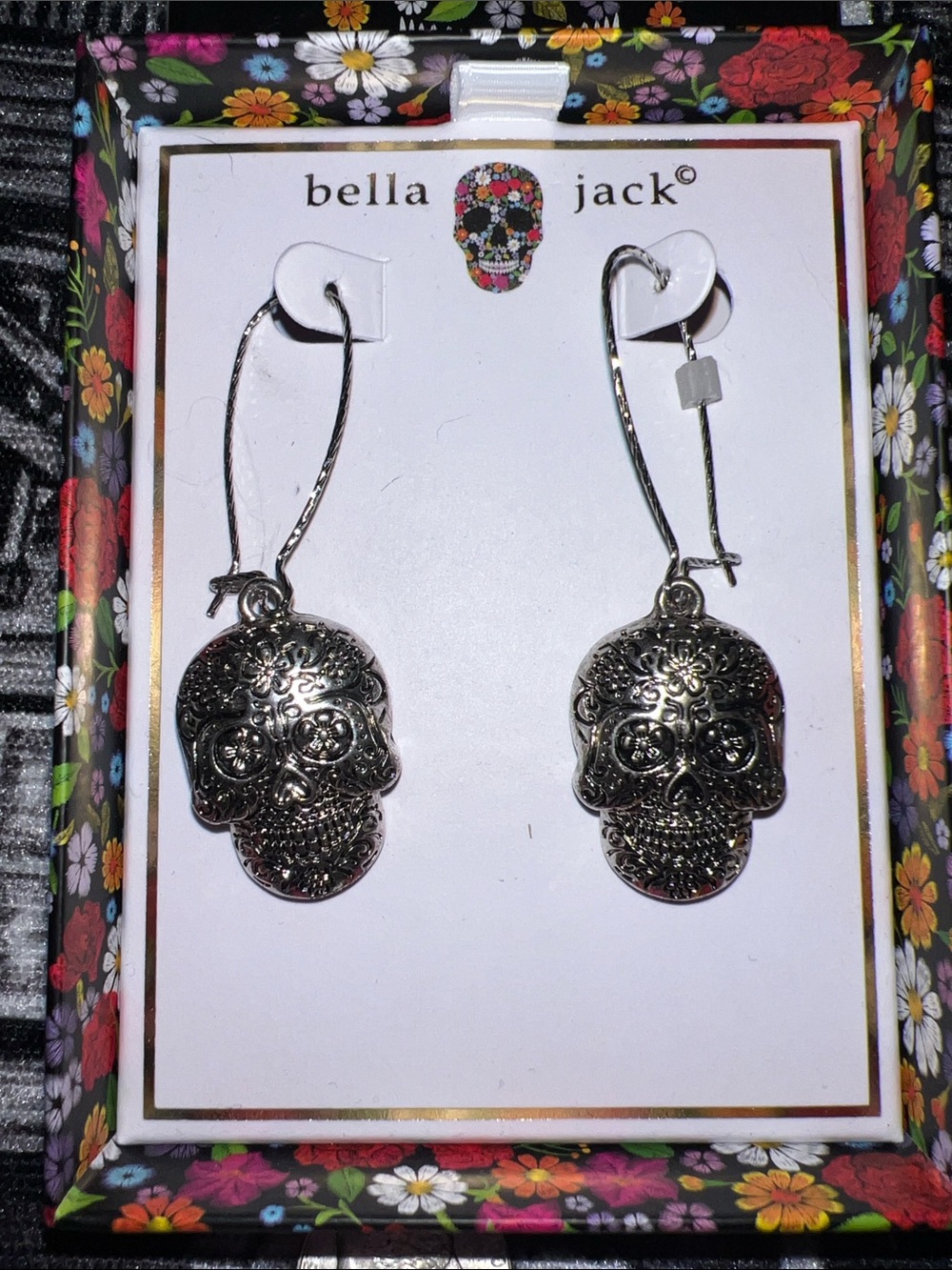 BNIB Silver tone Sugar Skull Dangle Earrings